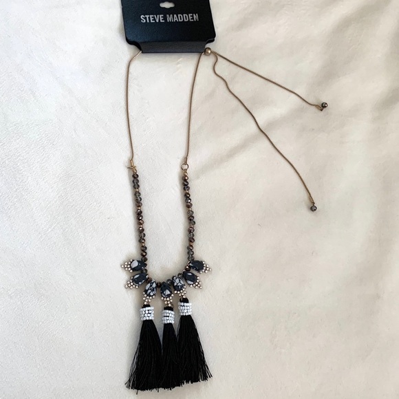 Steve Madden Drop Fringe Statement Necklace - Picture 3 of 7